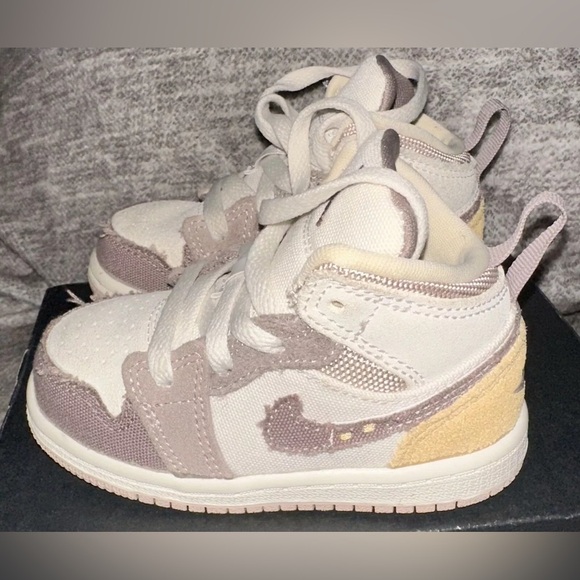 Air Jordan RETRO 1 MID SE CRAFT 'TAUPE HAZE' (GS) Toddler Size 6 - Picture 4 of 7